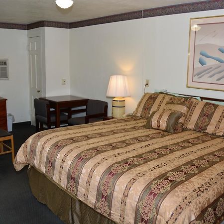 Budget Inn Of Brownfield Exterior photo